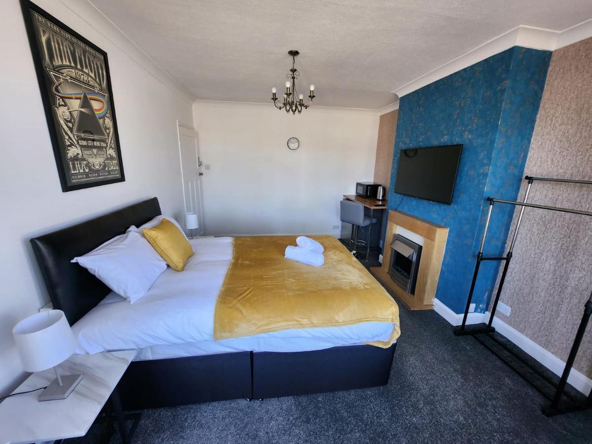 Solihull Shared House Acocks Green ภายนอก รูปภาพ