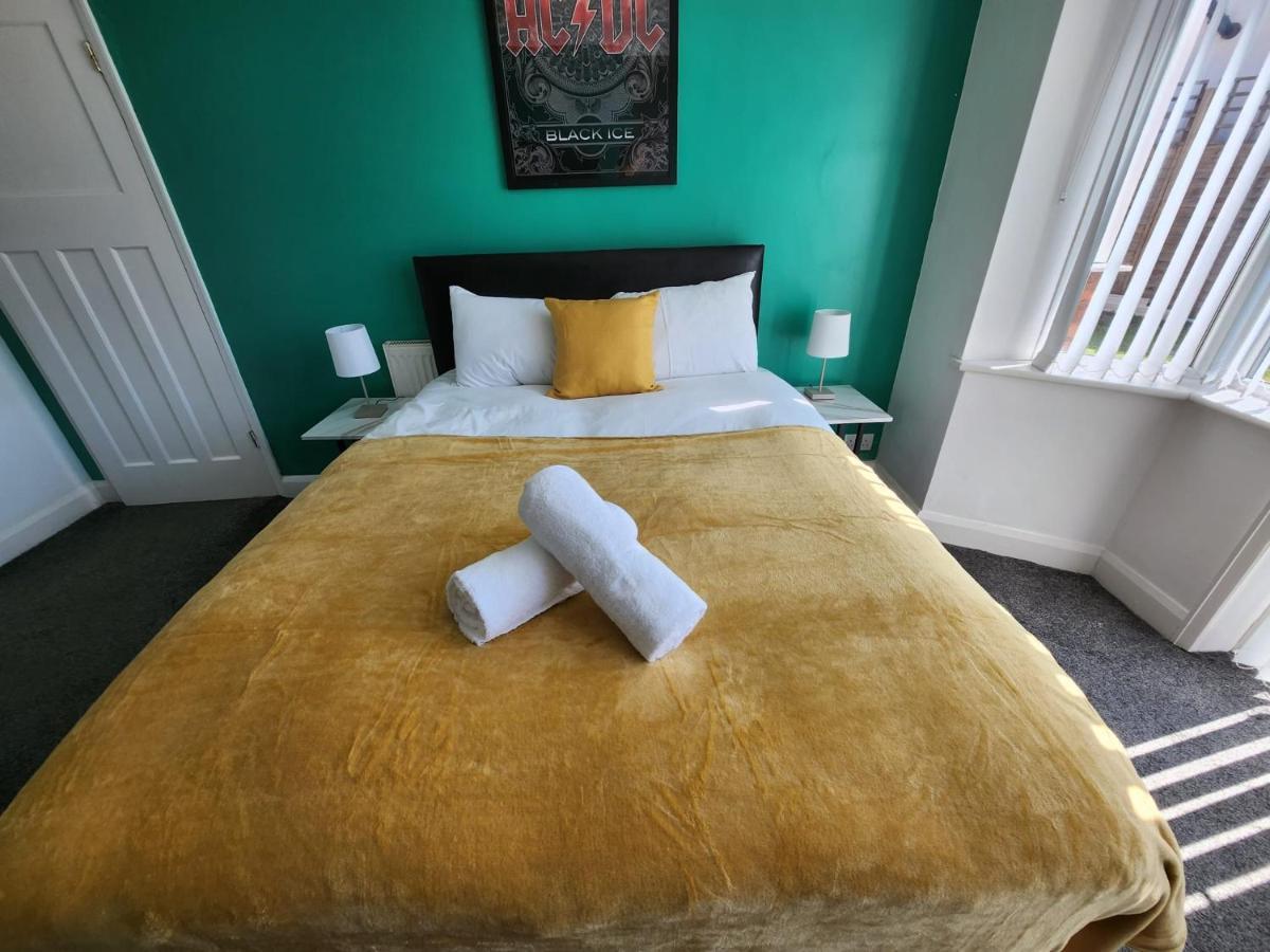 Solihull Shared House Acocks Green ภายนอก รูปภาพ