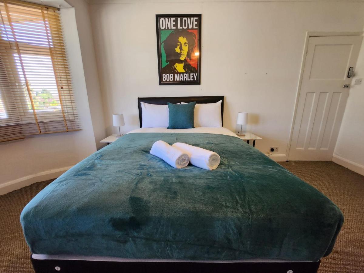 Solihull Shared House Acocks Green ภายนอก รูปภาพ